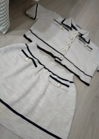 Düğmeli Kısa Kollu Triko Mini Takım - Görsel 4