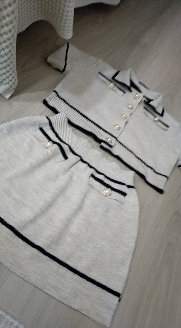 Düğmeli Kısa Kollu Triko Mini Takım - Görsel 4