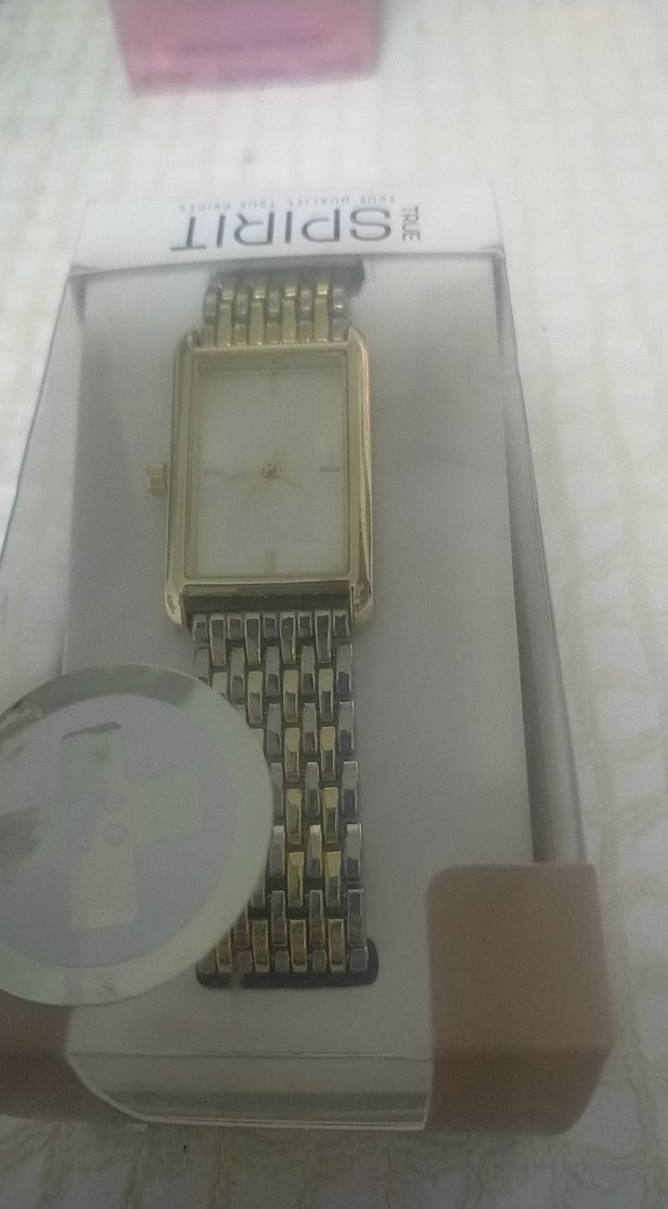 Altın Renkli Kadın Saat - Görsel 5