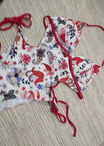 Çiçek Desenli Mini Bohem Dantelli Mayo - Görsel 3