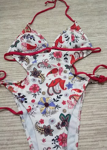 Çiçek Desenli Mini Bohem Dantelli Mayo - Görsel 2