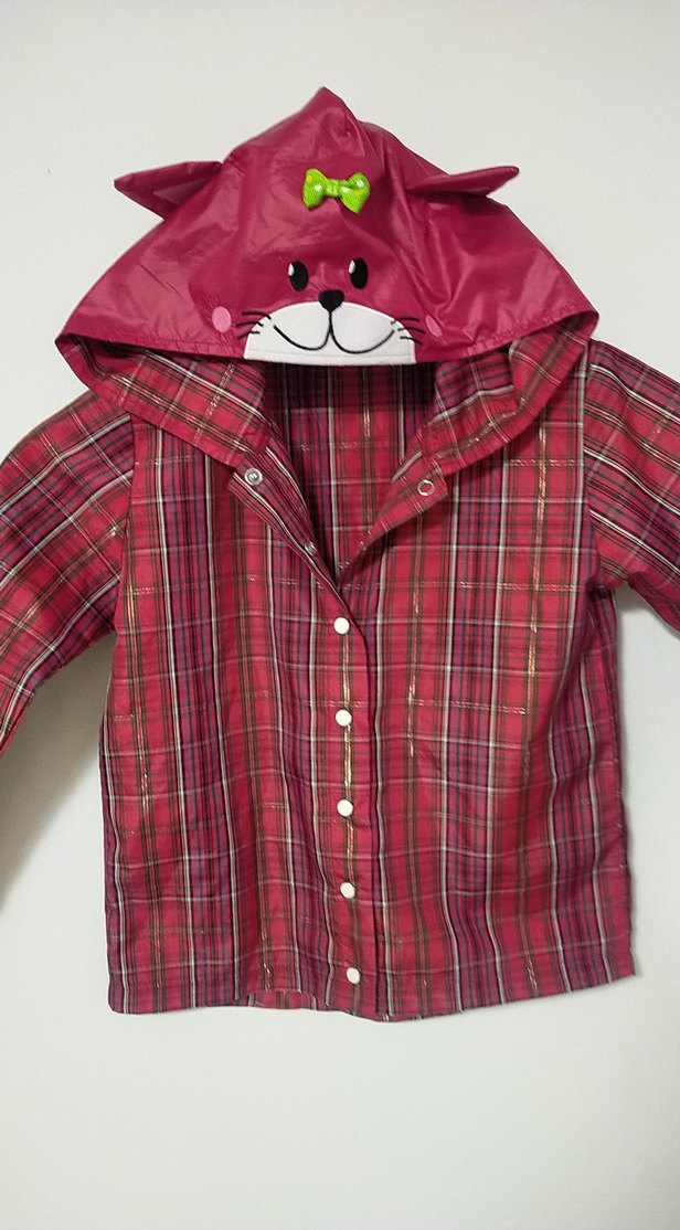 Bordo Kapüşonlu Kız Yağmurluk - Görsel 3