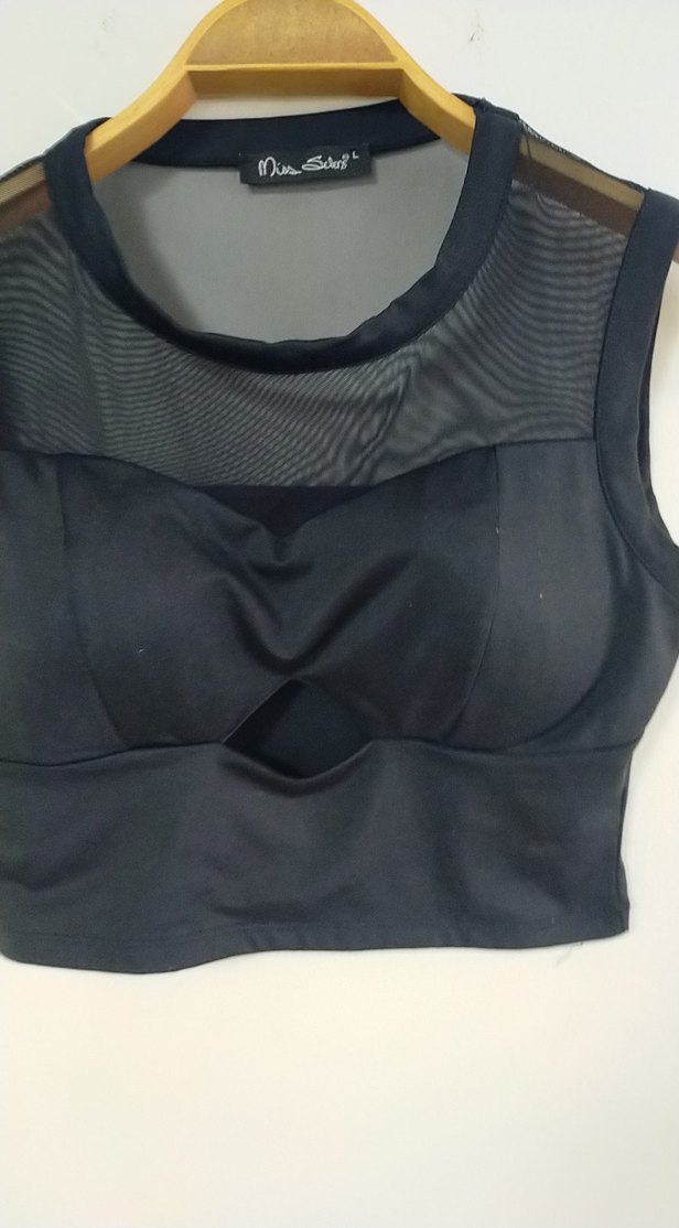 Siyah Yüksek Yakalı Atlet Crop Top - Görsel 3
