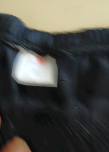 Saten Görünümlü Siyah Hamile Mini Şort - Görsel 5