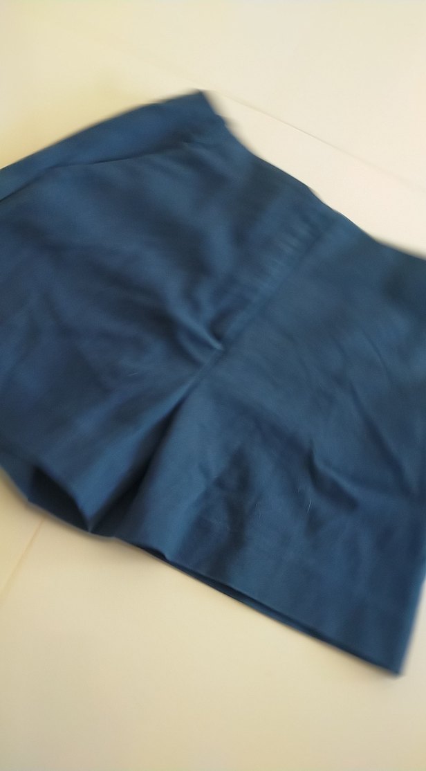 Düğmeli Lacivert
.. Mini Şort - Görsel 3