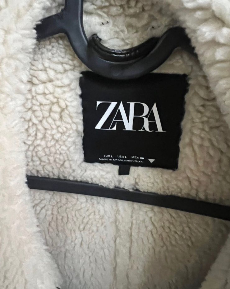 Zara Kürk Detaylı Siyah Deri Kadın Kışlık Ceket - Görsel 2