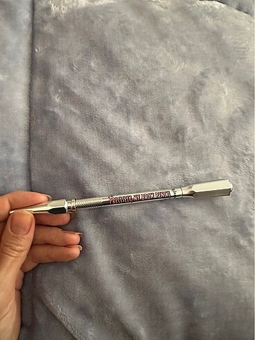 Benefit Cosmetics Benefit kaş kalemi 4 numara