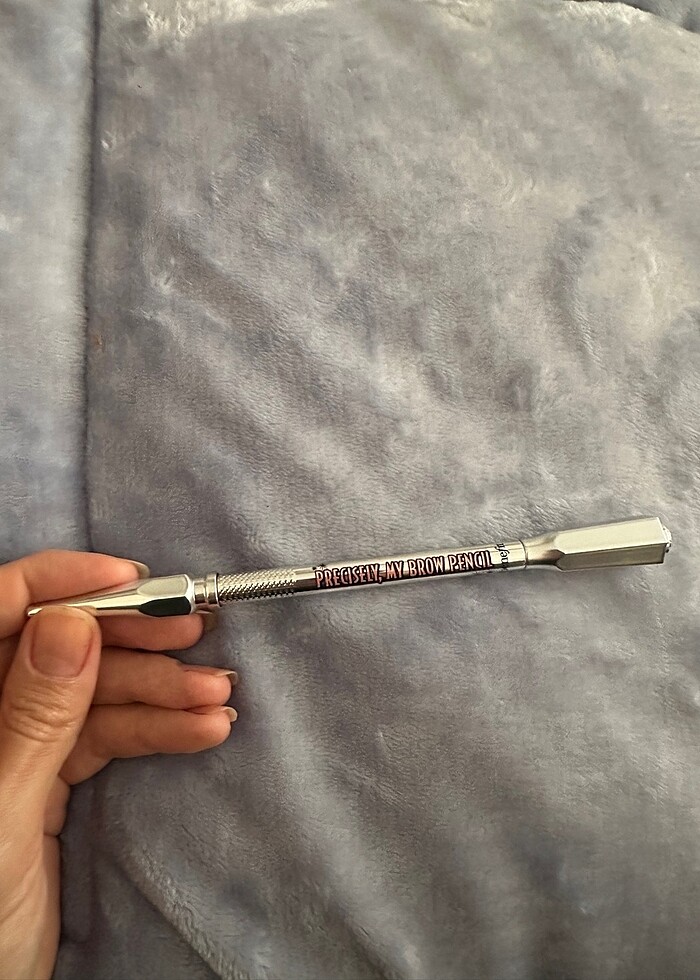 Benefit kaş kalemi 4 numara - Görsel 2