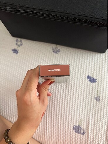 Huda Beauty Huda mat ruj