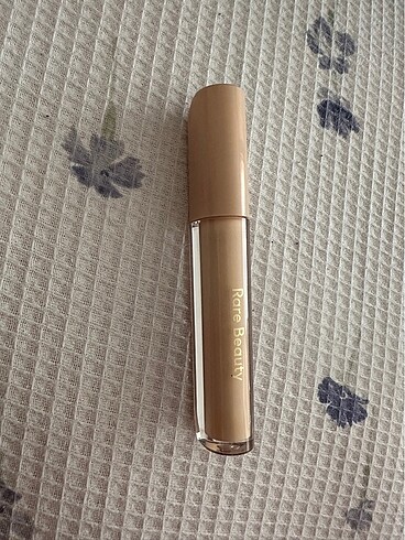 Rare Rate concealer