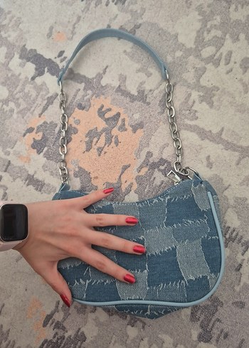 Zincir Detaylı Mavi Denim Kadın Çanta - Görsel 2