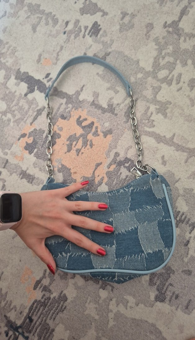 Zincir Detaylı Mavi Denim Kadın Çanta - Görsel 2
