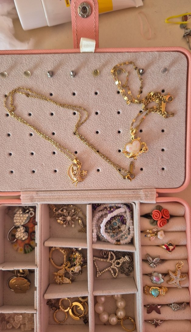 İşlemeli Uzun Zincirli Altın Kolye - Görsel 3