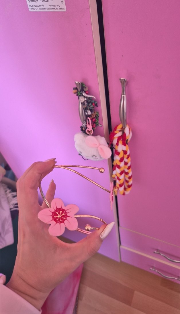 Pembe Çiçekli Boncuklu Kadın El Zinciri - Görsel 4