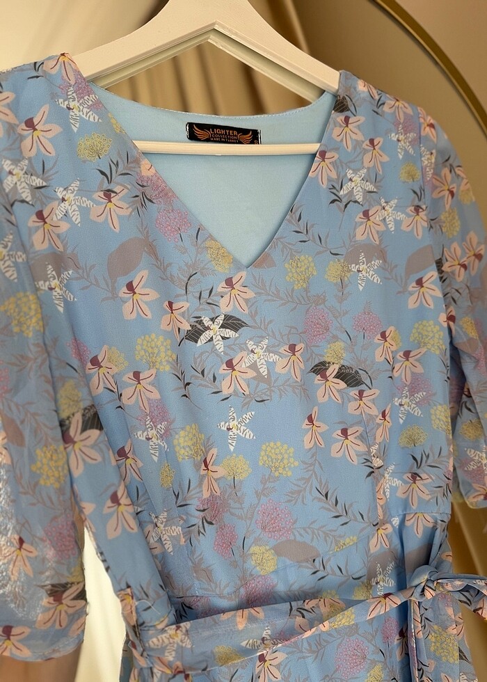 Çiçek Desenli Elbise - Görsel 3