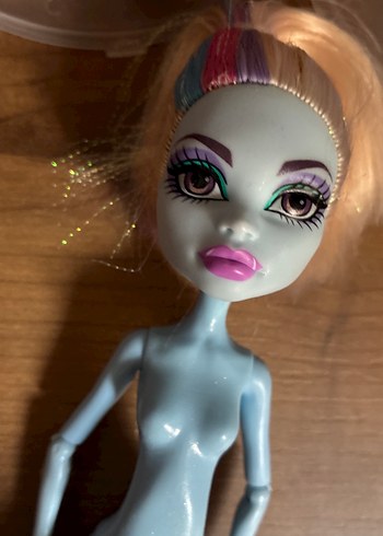Monster High Pastel Mavi Renkli Oyuncak Bebek
