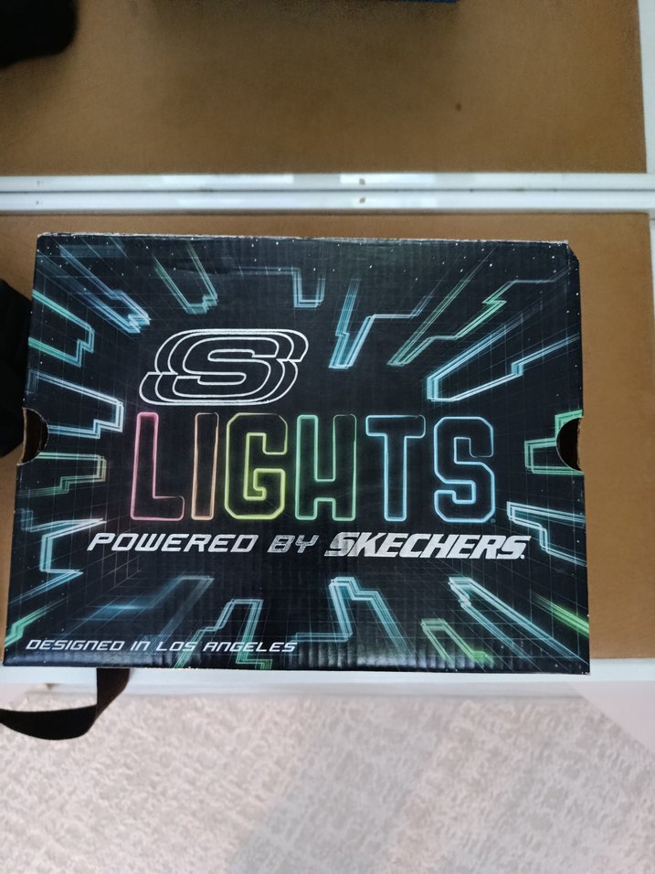 Skechers Erkek Çocuk 32 numara Sandalet - Görsel 3