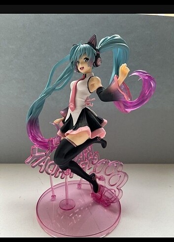 Hatsune Miku Figürü