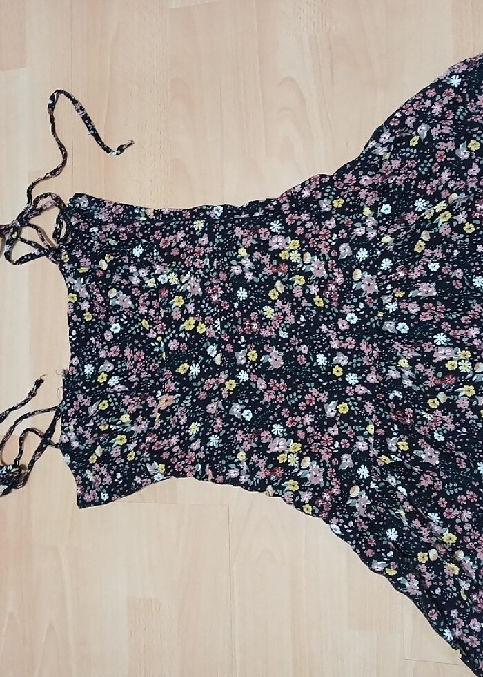 Çiçek desenli elbise  - Görsel 2