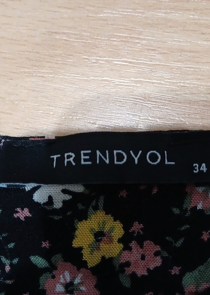 Çiçek desenli elbise  - Görsel 3