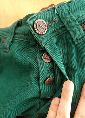 34 Beden Yeşil renk jean pantolon n