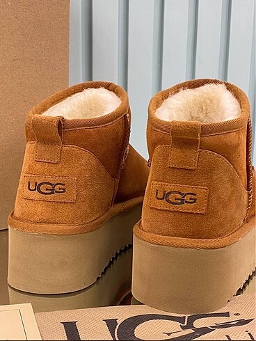 Diğer Ugg bot taba siyah buz renkleri mevcut