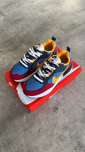 40 Beden çeşitli Renk Nike özel seri