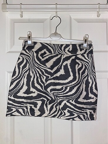 Trendyolmilla zebra desenli etek