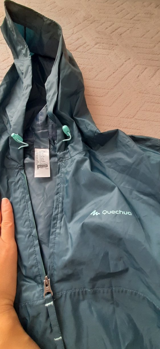 Mavi Kapüşonlu Yağmurluk - Görsel 2