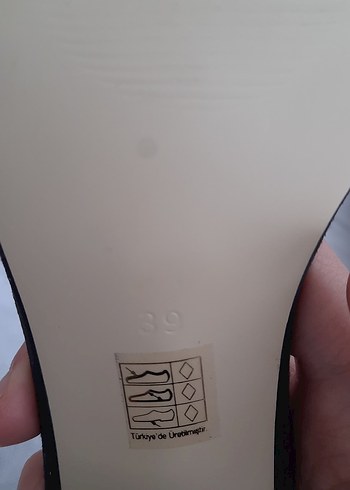 Parlak Siyah Tokalı Blok Topuklu Kadın Ayakkabı - Görsel 5