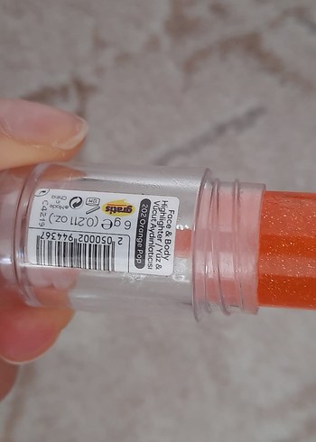 Bej Parlak Likit Dudak Parlatıcısı - Görsel 2