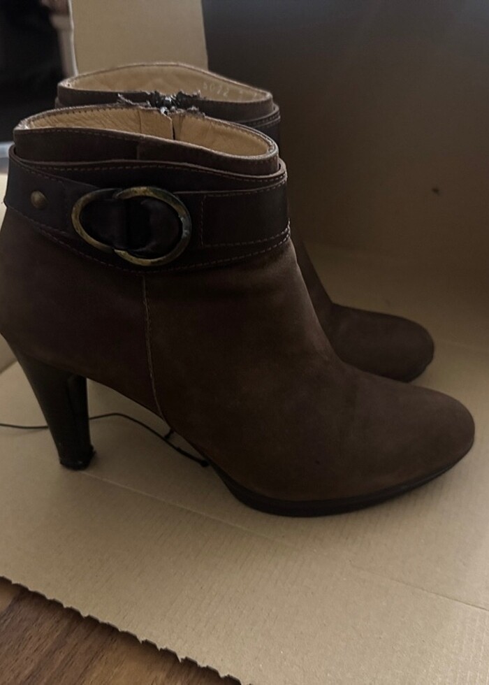 Derimod topuklu bot - Görsel 2