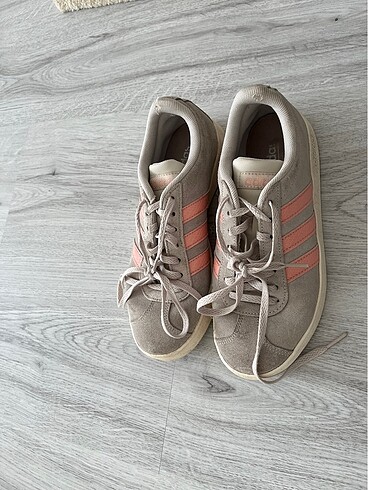 adidas kadın spor ayakkabı