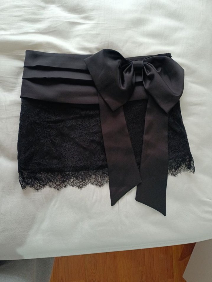 Zara Siyah Fiyonklu Mini Etek - Görsel 2