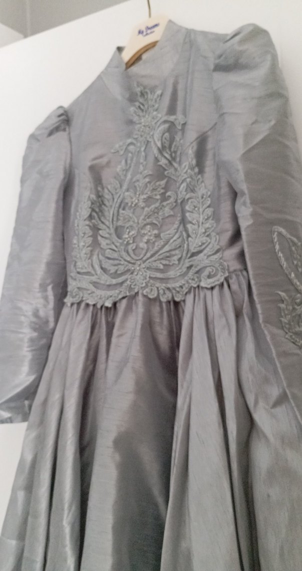 Gri Uzun Drapeli Kadın Abiye Elbise - Görsel 2