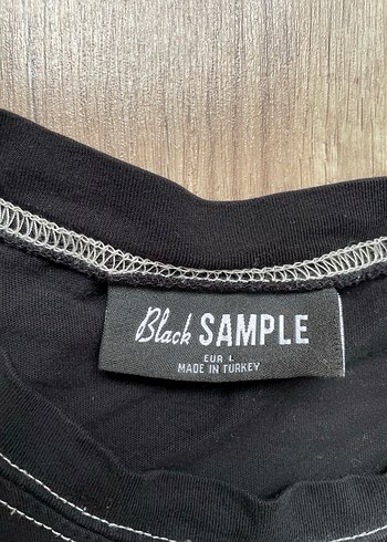 Siyah Keten Erkek Tişört - Rahat Kesim - Görsel 3