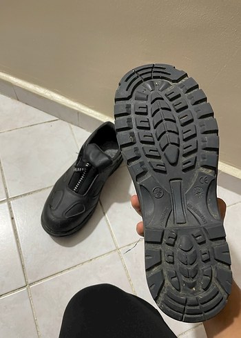 Siyah iş ayakkabısı - Görsel 2