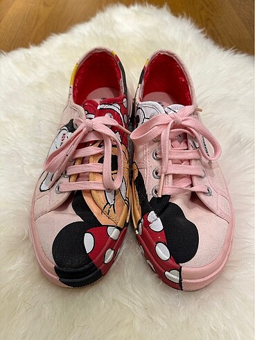 SUPARGA 38 MINNIE MOUSE MOTİFLİ SNEAKER