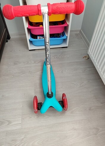  Beden çeşitli Renk Scooter