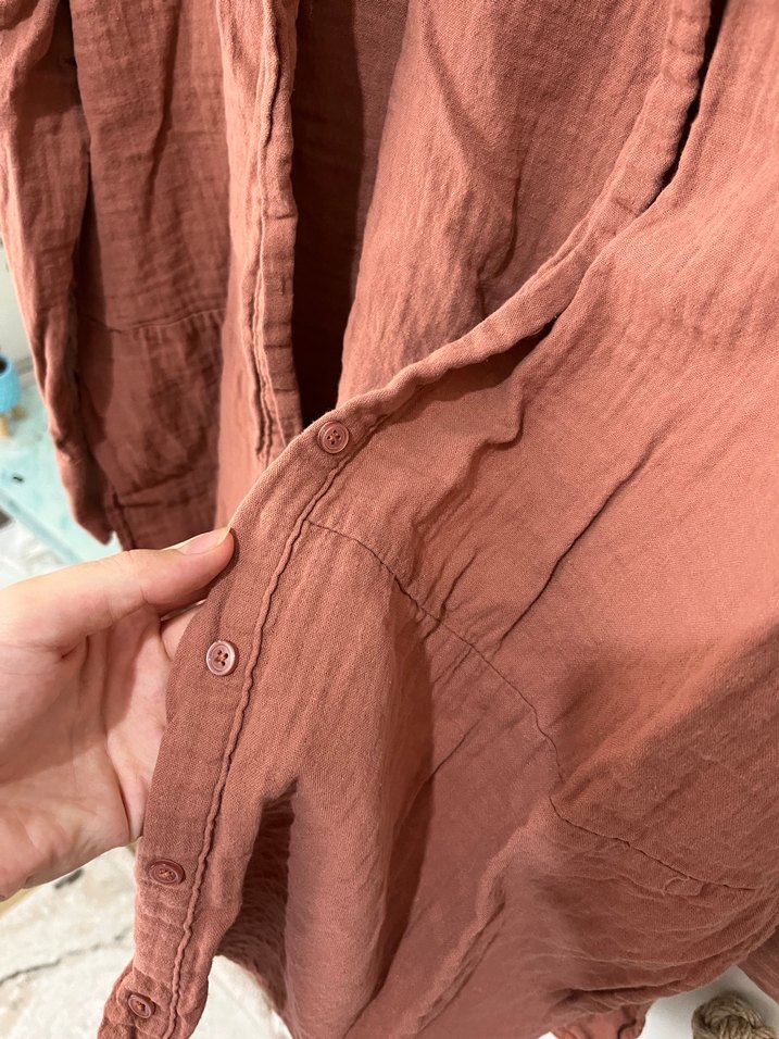 Düğmeli müslin yırtmaçlı  Kadın Gömlek - Görsel 5