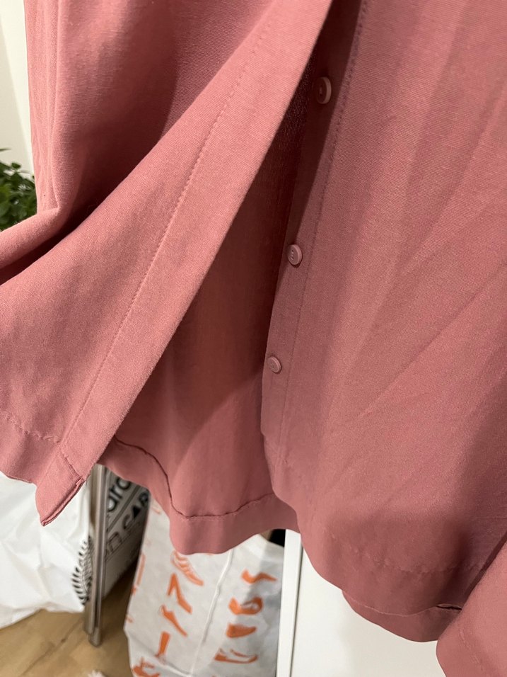 Kremit pembe arasında bir renkteKadın Gömlek ya da tunik - Görsel 4