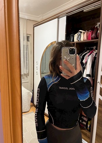 Siyah Baskılı Uzun Kollu Yüksek Yakalı Spor Üst - Görsel 2