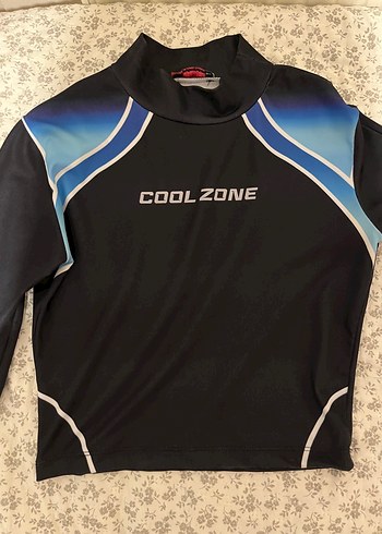 Siyah Baskılı Uzun Kollu Yüksek Yakalı Spor Üst - Görsel 5