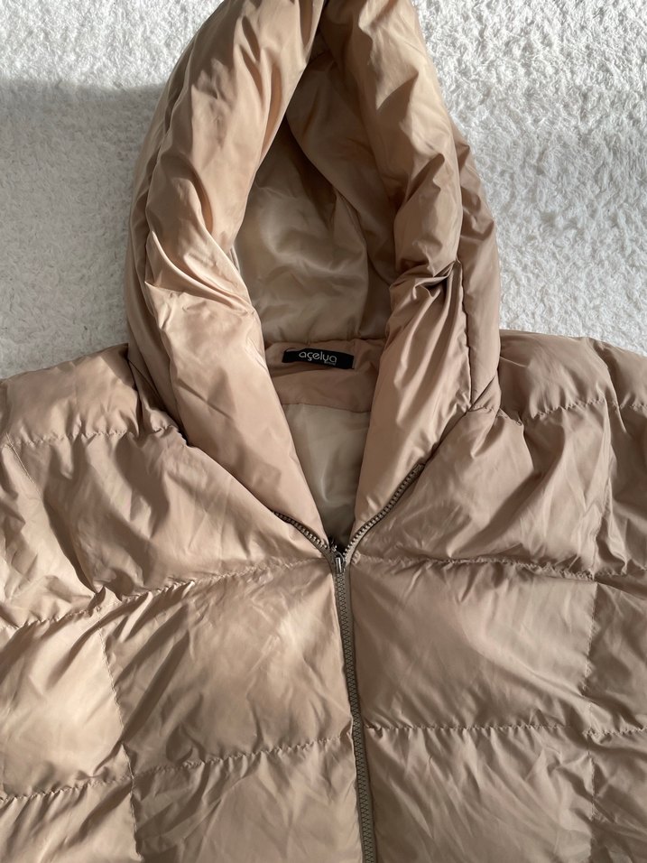 Bej Kapüşonlu Kadın Kışlık şişme yorgan mont - Görsel 3