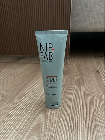 Nip Fab Peeling
