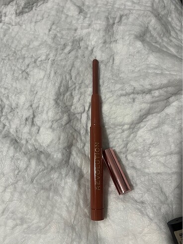 Revolution Fling Stick Kalem Ruj
