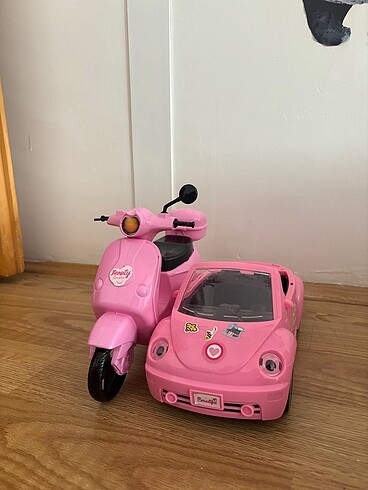 Barbie arabası ve motoru