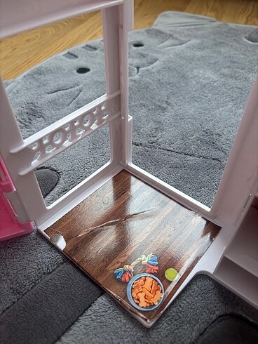  Portatif barbie evi