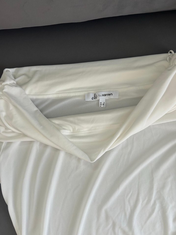 Kadın Beyaz Keten Drapeli Tekne Yaka Bluz - Görsel 2