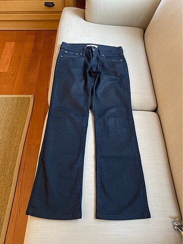 28 Beden LEVIS JEAN